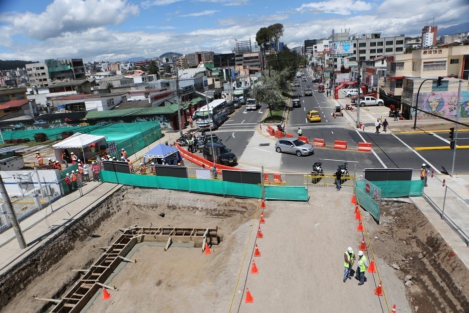 ¿Cómo se construyen las estaciones del Metro de Quito?